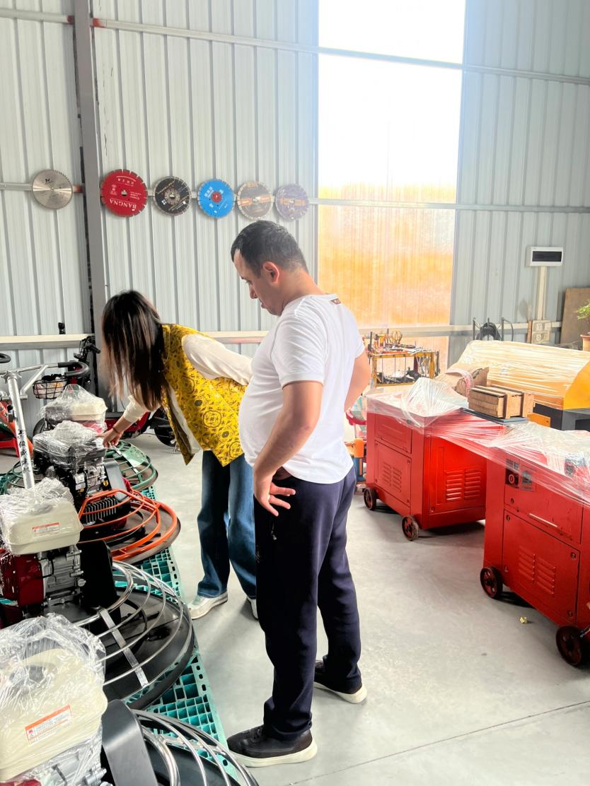 글로벌 고객들은 광저우 조인트 트레이딩 (Guangzhou Poterntsen Trading Co., Ltd)에 캔톤 페어 (Canton Fair)를 앞두고 주요 명령을 내렸다.